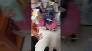 у меня есть собственный магазинчик хотите про короче пока сижу мне нечего делать