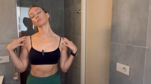 Короткая шея: комплекс упражнений для удлинения // 25 ми