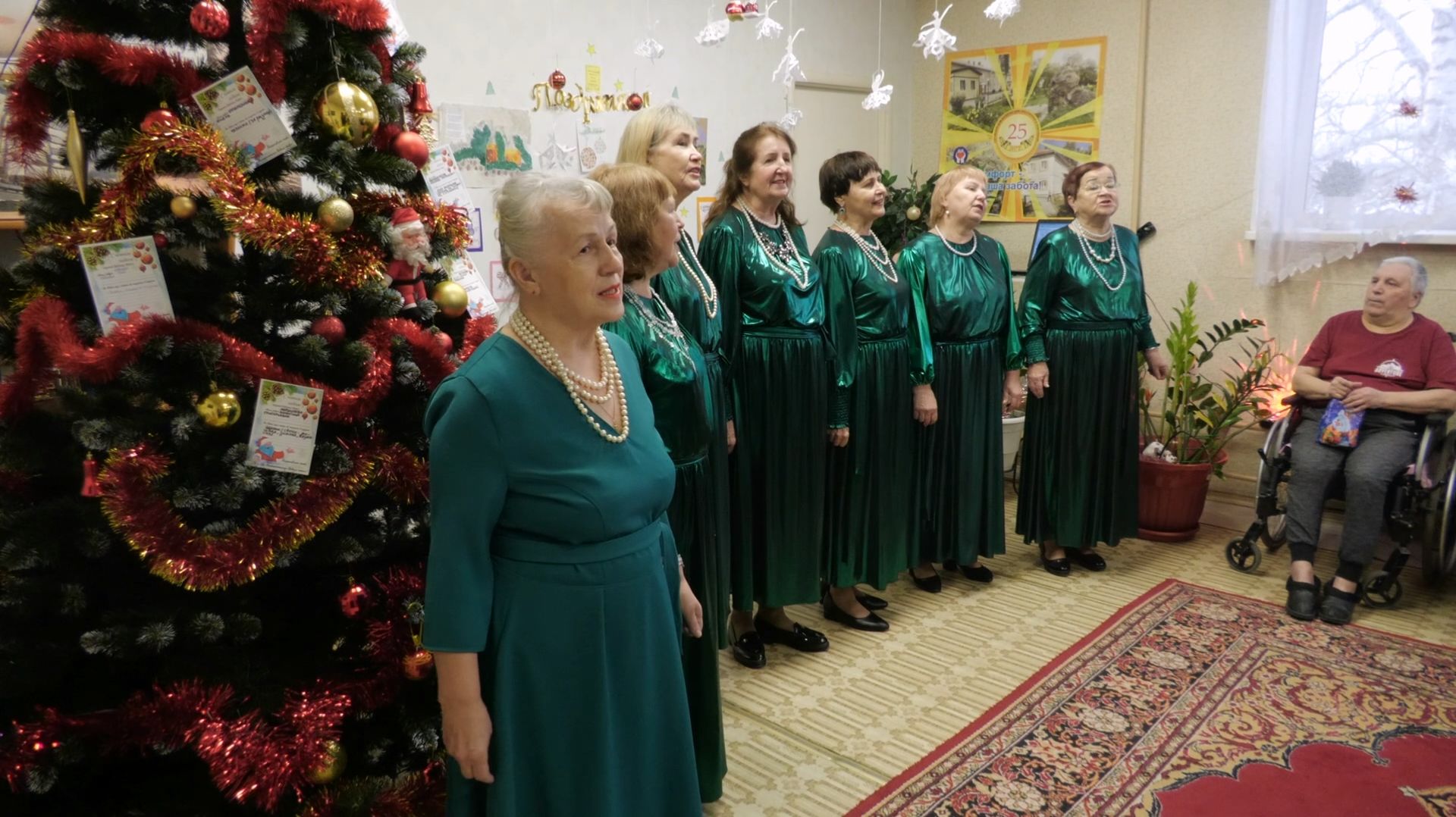 Елка желаний для старшего поколения прошла в Серове смотреть онлайн