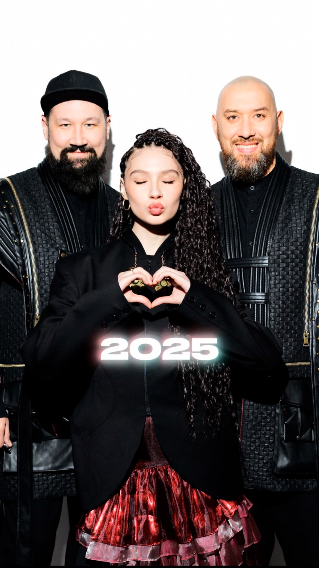 Спасибо 2025 ✨ Один ролик просто не смог вместить всё, что произошло за этот год. Читайте описание⬇️ смотреть онлайн