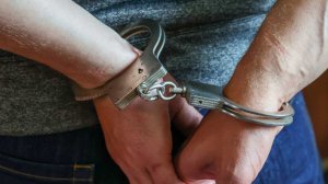 Жителя Сахалина задержали за сотрудничество с недружественной РФ страной