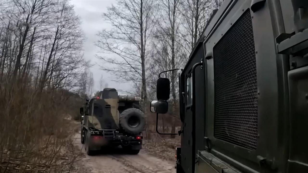 Минобороны РФ показало кадры заступившего на боевое дежурство "Орешника" в Белоруссии. смотреть онлайн