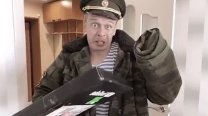 Распаковка серебряной кнопки.