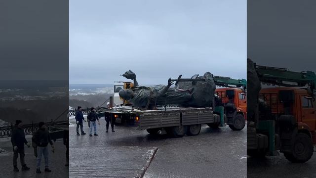 Во Владимире ведутся работы по увековечиванию памяти князя Юрия Долгорукого смотреть онлайн