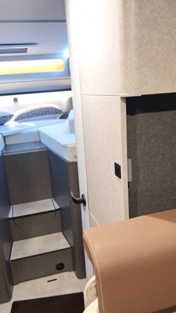 🚐Новый MLT 580 — максимум комфорта внутри смотреть онлайн