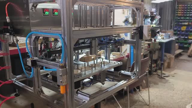 Автоматический Аппарат Запайки (Заварки) стаканчиков Фольгой (Платинками)