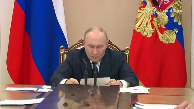 Верховный Главнокомандующий обратился со словами благодарности к находящимся на фронте бойцам смотреть онлайн