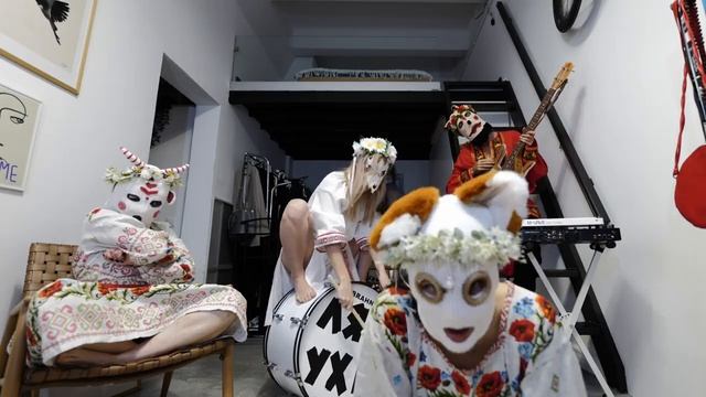 ТОКСИЧНЫЙ АНСАМБЛЬ ЛЯГУХО — РАШН ДИСКО ДЭНС смотреть онлайн