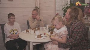 В Серпухове депутат Государственной думы поздравил семью участника СВО