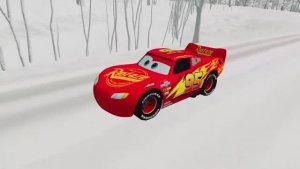 МУЛЬТИКИ ПРО МАШИНКИ — ПРИКЛЮЧЕНИЯ НА ТРАССЕ! Как машинки преодолевают трудности. НОВЫЙ ГОД.