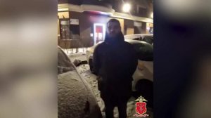 Лихач без прав сбил женщину с двумя детей в Ленобласти и скрылся с места ДТП