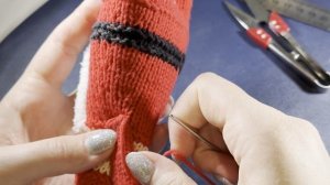 Санта Клаус. Пришивание рук [8]