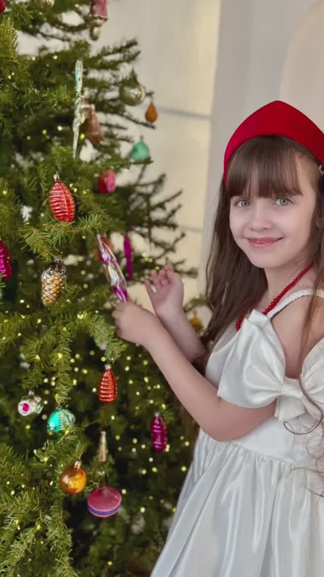 С Наступающим Новым годом 🎄#русскаядевчонка #СкороскороНовыйгод смотреть онлайн