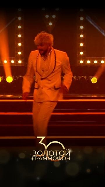 Тот самый скромный коллега на корпоративе смотреть онлайн