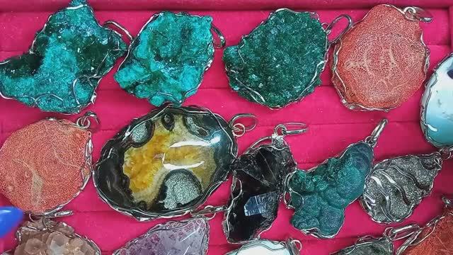 Каменная лавка( наборы в нейзильбере и кулоны 2 часть) смотреть онлайн