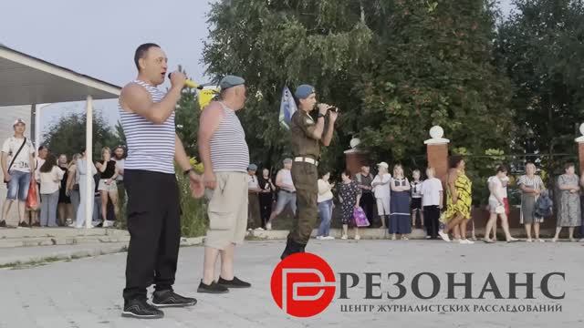 Скандал в Вятских Полянах: готовились к ВДВ, а попали в «стройбат» смотреть онлайн