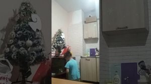 в тёмной комнате