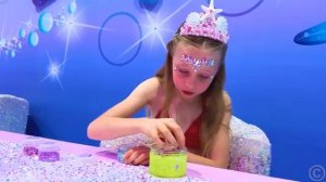 Настя и папа изучают развлечения для детей в Дубае