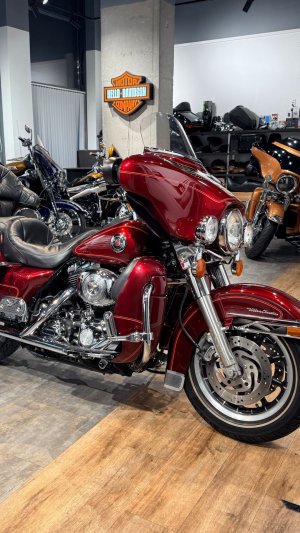2000 HD Electra Glide Ultra Classic (Red Cherry)