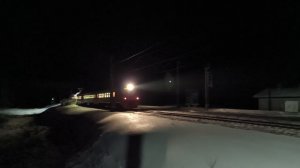 "Вечерний полустанок" Электропоезд ЭД9М-1025 отправляется с о.п. Белая