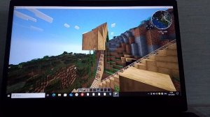 построил у себя дома в парк аттракционов