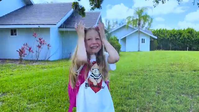 Настя и вечеринка в школе в стиле игрушек Монстер Хай [get.gt]