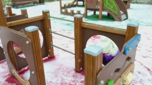 Ура, снег! Каролина в восторге от первого снега!