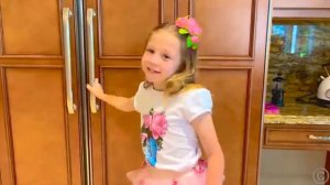 У Насти появились милые веснушки [get.gt]