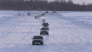 Легковому транспорту стало проще: на ледовой переправе у Колпашева две полосы