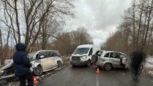 Шесть человек, включая двоих детей, пострадали в ДТП под Калининградом