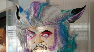 Невероятные картины из бросового материала.