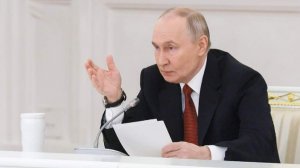 Путин поручил главам регионов назначить себе помощников по кадровым вопросам