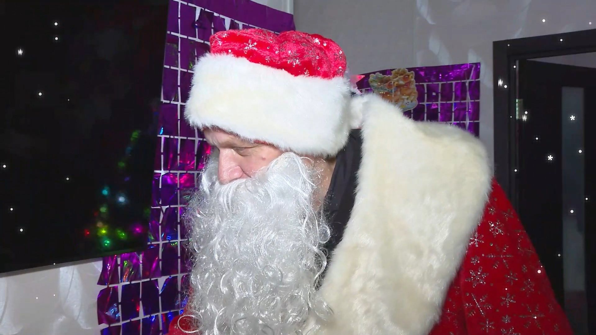 (12+) Новогоднее чудо для тех, кто помогает фронту смотреть онлайн