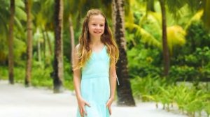 Настя учится зарабатывать и копить деньги [get.gt]