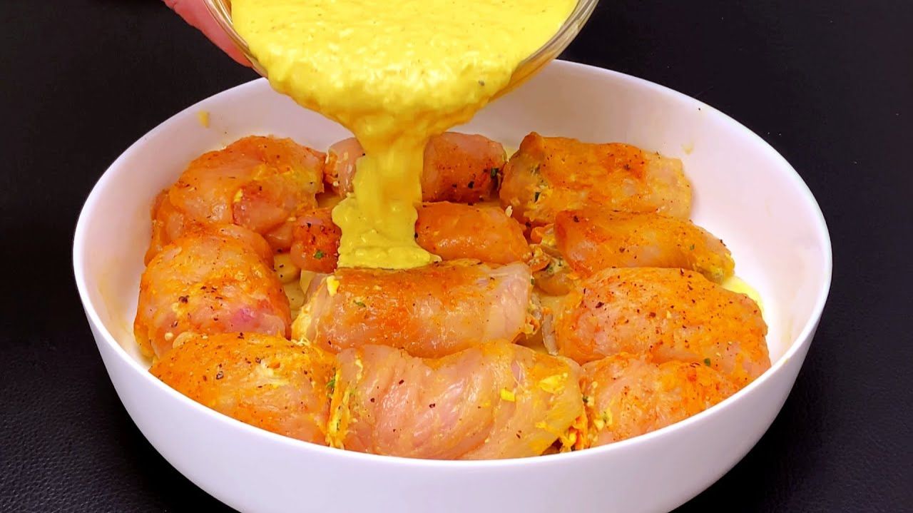 Просто вылейте яйца на куриные грудки! Лишь немногие знают этот трюк🔥 смотреть онлайн