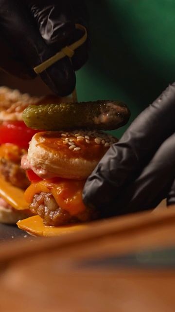 Что приготовить на Новый год? ТОП-10 рецептов праздничных блюд 2026 смотреть онлайн