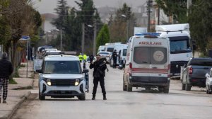 Семь полицейских ранены в перестрелке с боевиками ИГ* в Турции