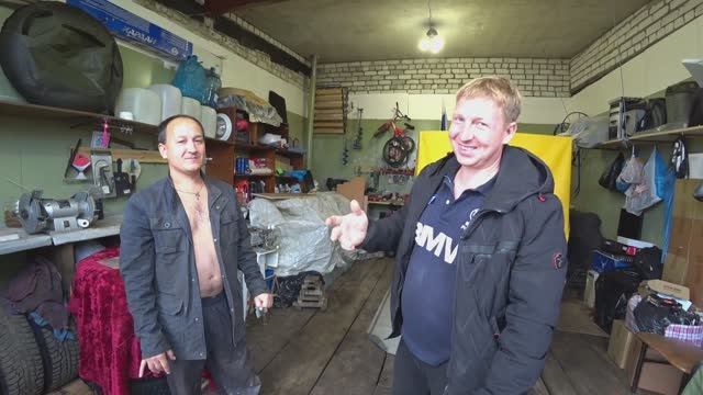 Собрал весь пластик и отдал "МУтным Замутам" смотреть онлайн