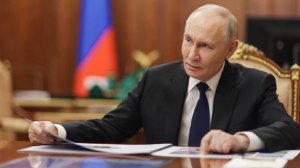 Путин поручил расширить помощь фонда "Защитники Отечества"