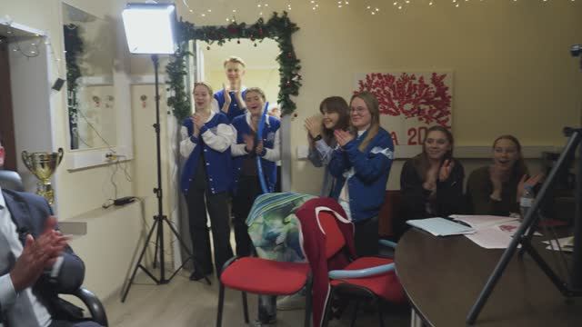 Новогоднее поздравление от студентов Сеченовского Университета смотреть онлайн