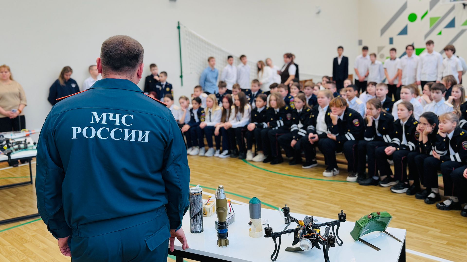 Занятия по минной безопасноти в школах смотреть онлайн