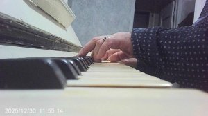 Пианино: "Маленькой ёлочке холодно зимой" (аранжировка автора канала)