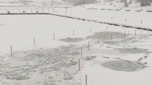 Открываем рыбалку со льда.