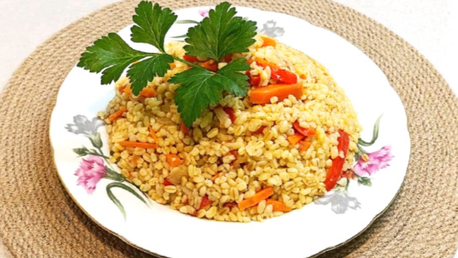 БУЛГУР с овощами, вкусный гарнир! Пошаговый рецепт! смотреть онлайн