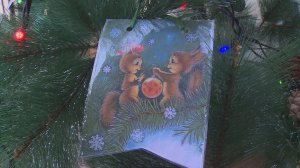 Входные группы смоленских музеев украсили оригинальные новогодние елки