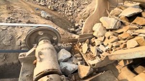 Камнедробильная машина в Деле 🔥