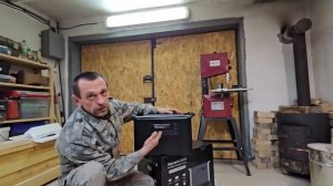 Жизнь лесного хутора. Морозный день в канун нового года