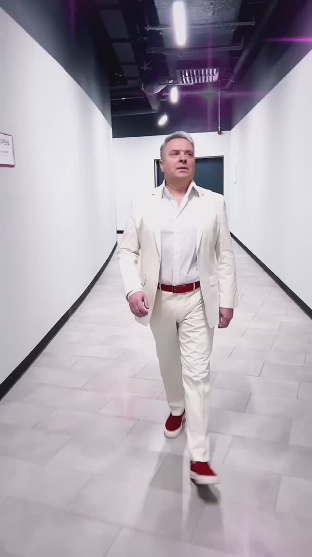 Я не боюсь! Навстречу Новому Году! Праздник к нам приходит! 🥂🎄❄️ #добронравов #новыйгод #белаязима смотреть онлайн