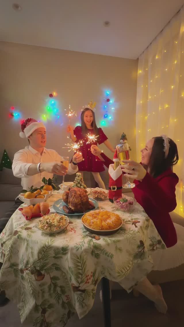 Зачем напрягаться? Пришло время расслабляться! В «Гипер Ленте» всё готово для новогоднего стола. смотреть онлайн