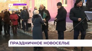 Ключи от квартир в преддверии Нового года получили дети-сироты во Владивостоке